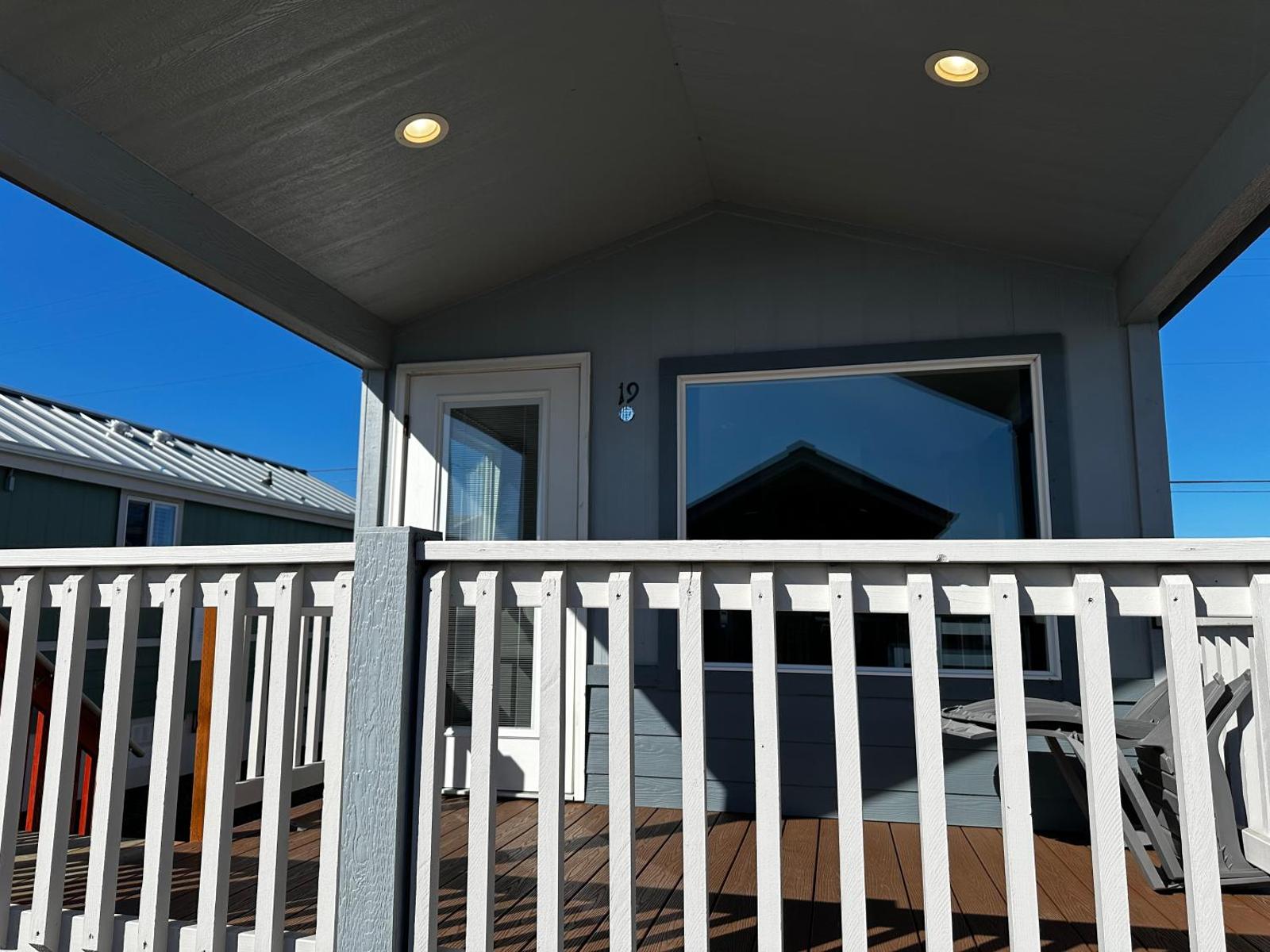 Westport Inn Cabins Main image 2